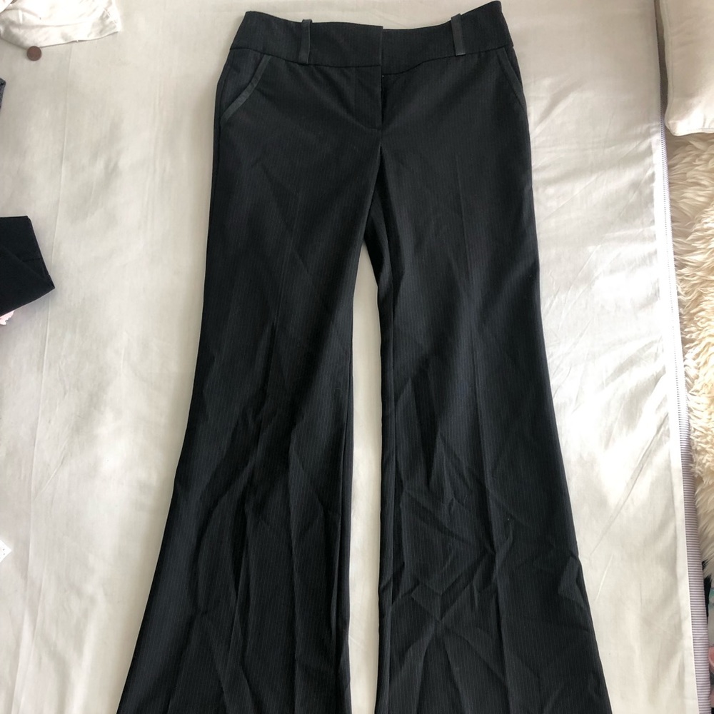 Bebe wide leg black pinstripe dress pant size0